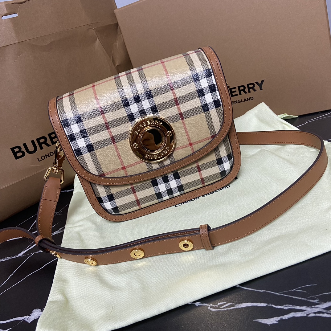 Burberry_Crossbody_Bag-1